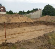 Fouilles et pr&eacute;paration des fondations