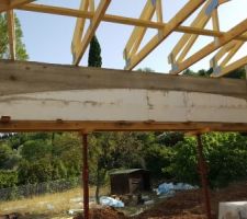 Un bel arrondi pour la terrasse couverte