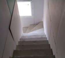Escalier cloisonné