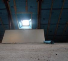 Aménagement d'un espace jeux et de deux chambres dans ces combles
