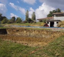 Terrassement de notre plateforme de la maison, chemin d'accès et tranchées réseaux