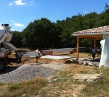 Chape béton de la piscine et de la terrasse couverte