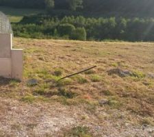 Cot&eacute; gauche du terrain