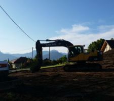 Terrasseement decapage des terres végétales 3