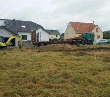 Enfin la pelleteuse  est démarrage du terrassement