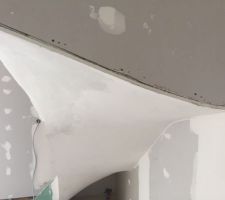 Sous face de l'escalier,