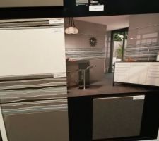 Gris - blanc - turquoise