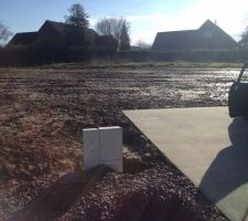 Terrain apr&egrave;s abattage et entr&eacute;e charreti&egrave;re cr&eacute;&eacute;e