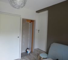 Cr&eacute;ation placard dans le bureau en cours (donne sous l'escalier)