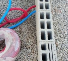 Passage des gaines du futur compteur vers le jardin