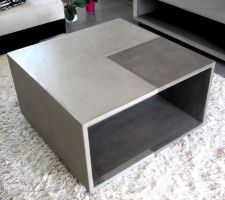 Idée déco qu'on va je pense retenir (merci Mikisa !) : meubles en béton ciré dans différentes nuances de gris (du clair à l'anthracite), avec piètements en métal.