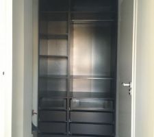 Dressing Ikea modèle PAX