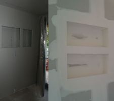 Les niches de l'entrée