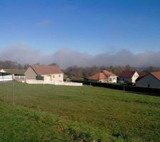 Vue sur le terrain un peu plus lisible.