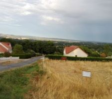 Vue depuis le terrain.