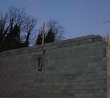 C&ocirc;t&eacute; nord.il reste ce cote &agrave; monter