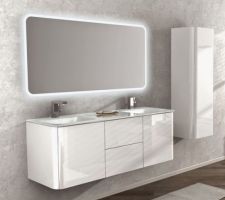 Voici le meuble vasque et le miroir que nous avons commander. Les robinetteries, serons différentes (blanche et métal)