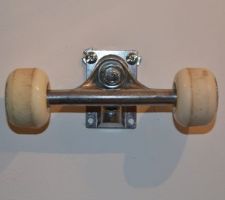 Porte manteau roulement skateboard