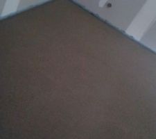 Coulage de la chape intérieure et extérieure pour la terrasse