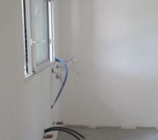 Peinture blanche en attendant la couleur