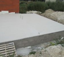 Vide sanitaire coulé et sec!!! bientôt le montage des murs