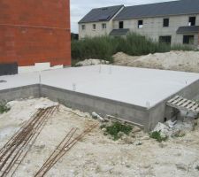 Vide sanitaire coulé et sec!!! bientôt le montage des murs