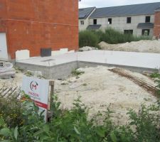 Vide sanitaire coulé et sec!!! bientôt le montage des murs