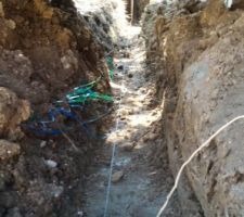 Tranchée pour eau , tout à l'égout et PTT