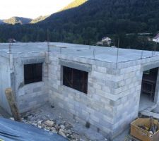 Elevation du rez: Dalle  coul&eacute;e