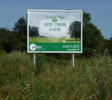 Photo du terrain ou va &ecirc;tre construit le futur lotissement