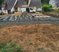 Après 2mois sans travaux enfin ça fait du bien de voir reprendre