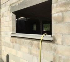 Montage du dernier pignon et pose des tablettes de fen&ecirc;tre