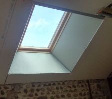 Pose du placo pour l entourage du velux
Enfin le plafond terminer ce fut longt mais ca c fait