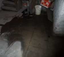 Fuite d'eau dans les caves.