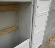 Coffret fissur&eacute;