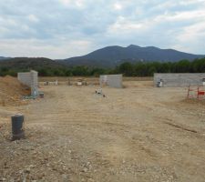 Viabilisation des terrains en cours, pose des r&eacute;seaux &eacute;lectriques et Telecom suite