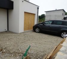 En attente de la porte de garage