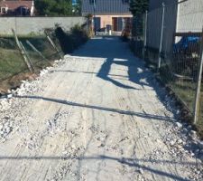 Chemin d accès fait. Terrassement demain
