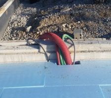 Installation de l'isolant de type polystyrène extrudé Roofmat sous dallage 6