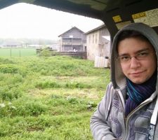 Ménage dans le terrain au nord