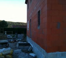 L'escalier d'entr&eacute;e construit par mes soins