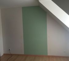 Changement de peinture chambre parentale - espace dégagé -