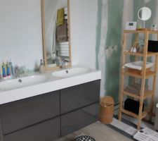 Reste du boulot! douche à droite
