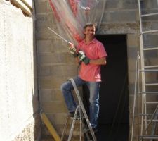 Rendre un homme heureux c'est pas dure suffit de lui mettre un gros objet entre les mains ahhhhhhhhhhhh