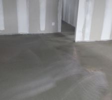 Chape  pour le plancher chauffant.