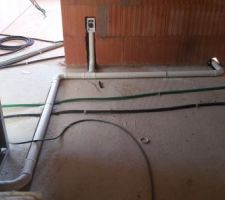 Conduit_Aspiration centralisée + boîtier prise Etage