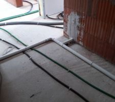 Conduit_Aspiration centralisée + boîtier prise Etage