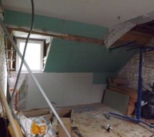 Rampant et faux plafond