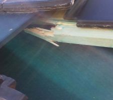 "fixation" des V&eacute;lux...
Devaient manquer le lame de scies...