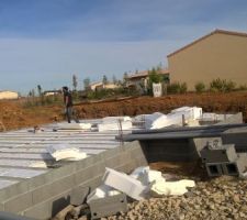 Le 03/09/2016 Isolation et préparation pour le coulage de la chappe
